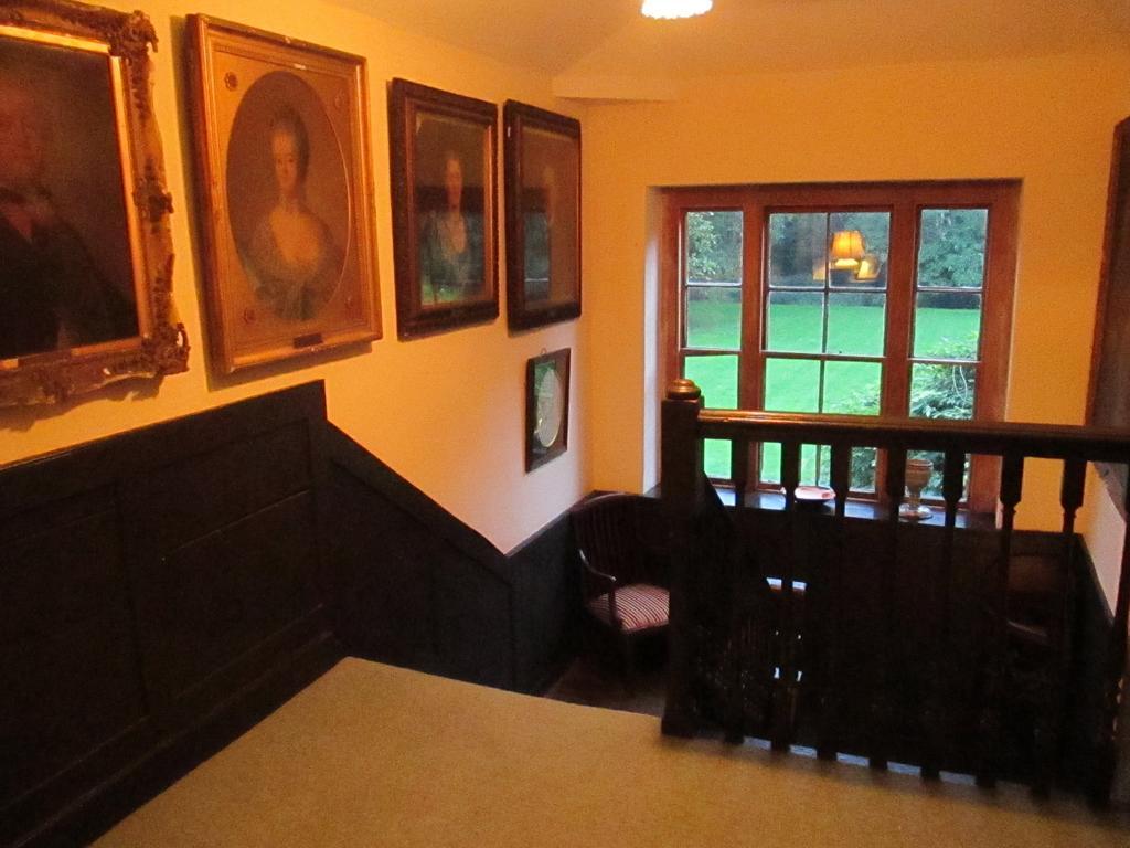 Bed & Breakfast Old Manor House Shepperton