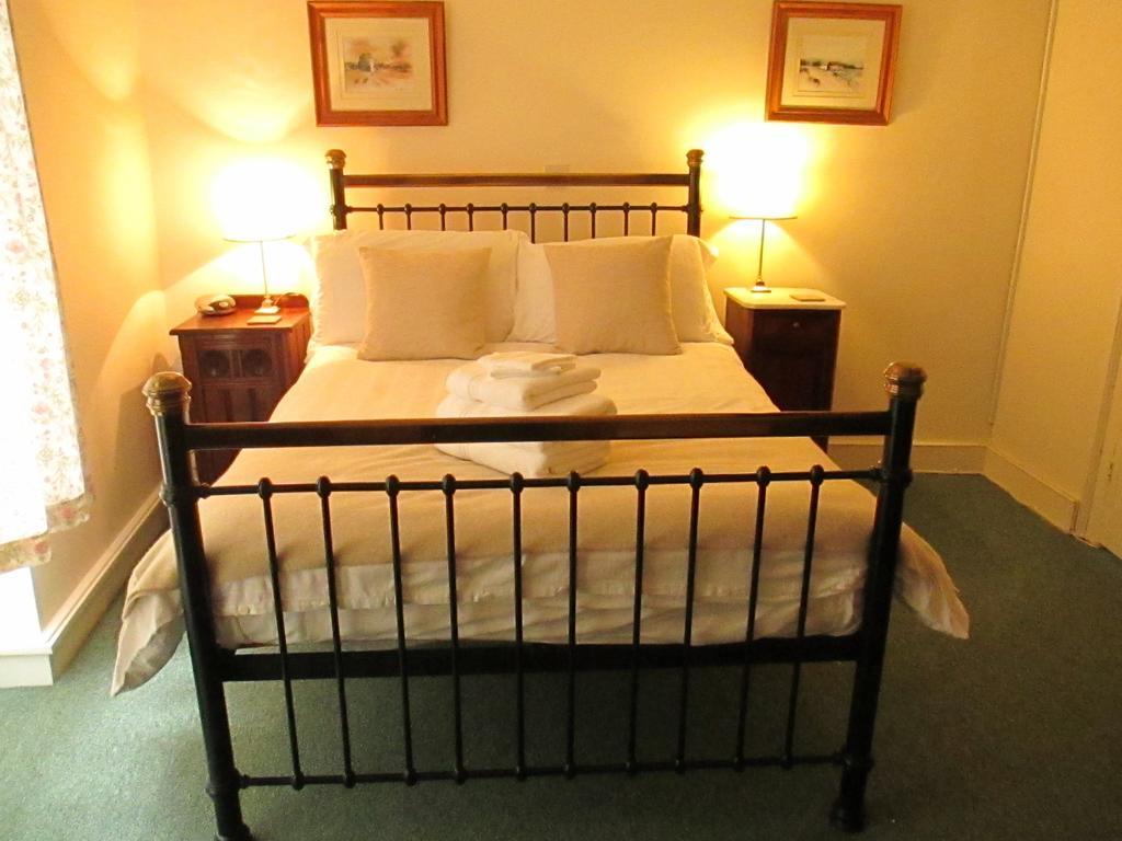 Old Manor House Bed & Breakfast *